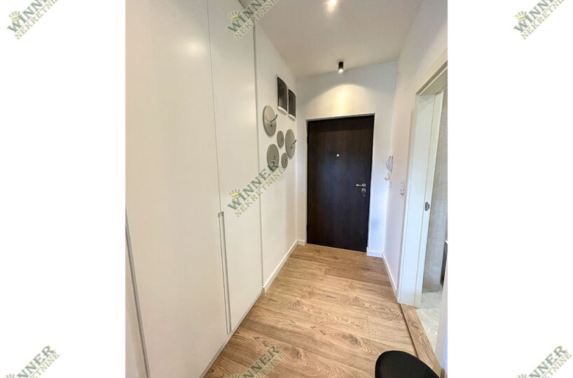 Luksuzan trosoban stan 85m² u Zemunu, sava kovacevic, novogradnja, uknjizen, agencija winner nekretnine, terasa, parking, useljiv
