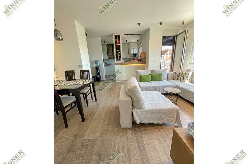 Luksuzan trosoban stan 85m² u Zemunu, sava kovacevic, novogradnja, uknjizen, agencija winner nekretnine, terasa, parking, useljiv