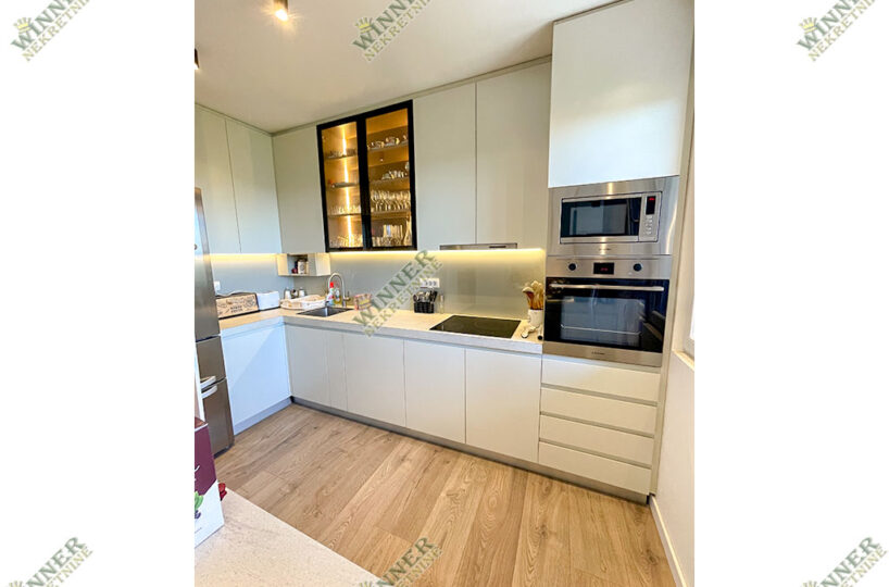 Luksuzan trosoban stan 85m² u Zemunu, sava kovacevic, novogradnja, uknjizen, agencija winner nekretnine, terasa, parking, useljiv