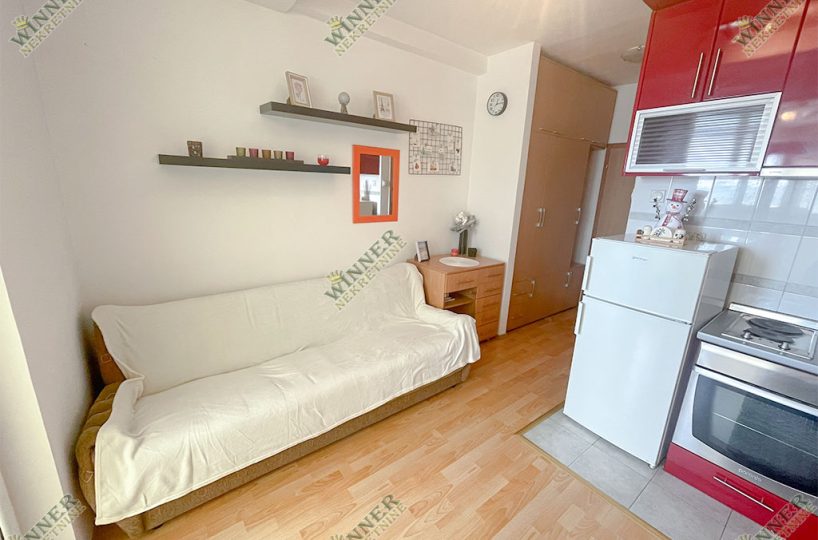 Izdavanje Stan Zvezdara Konjarnik, Ustanicka, odmah useljiv, agencija, winner nekretnine, namesten, renoviran, stanovi