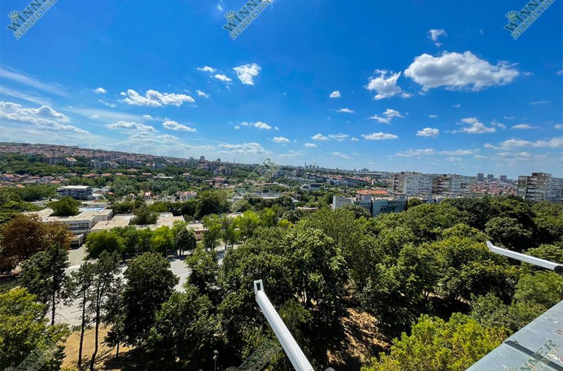 Prodaja stana Voždovac Dušanovac – 58m², jednoiposoban, terasa, pogled na Beograd, odmah useljiv, uknjizen, centralno grejanj