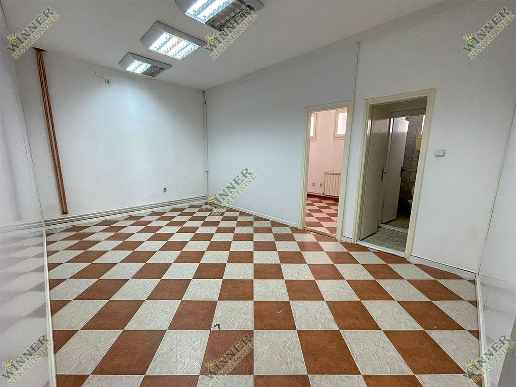 Izdaje se poslovni prostor Zemun, Sava Kovačevića, lokal, agencija, winner nekretnine, prazan
