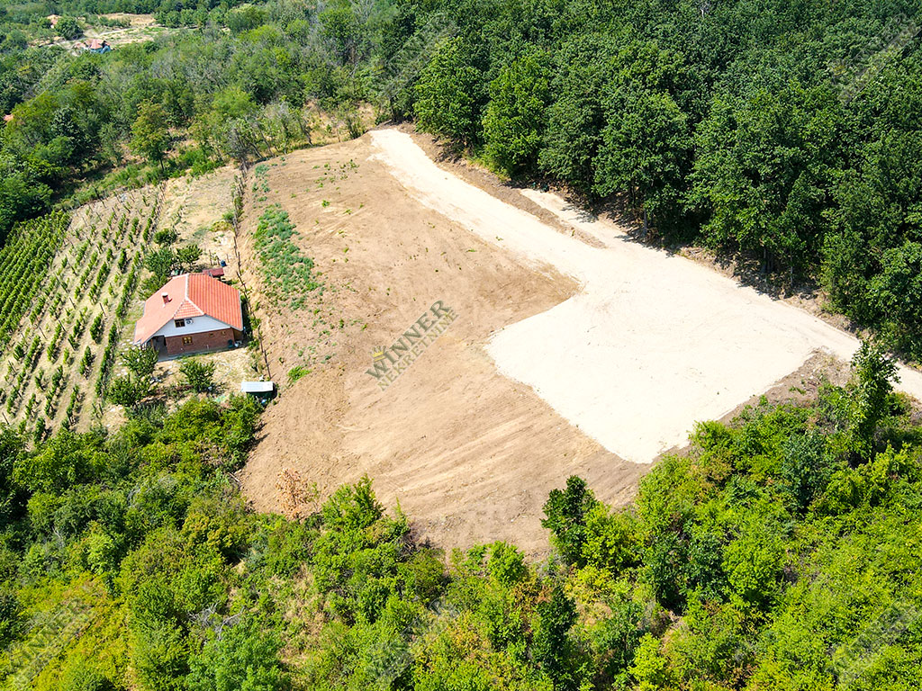 Prodaja Plac Svilajnac Bacica, 30ari, na brdu sa fatasticnim pogledom, ruza vetrova, ociscen plac, put do placa, agencija winner nekretnine, uknjizeno,