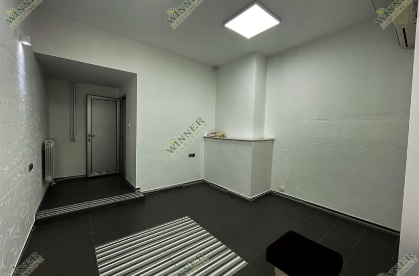 Renoviran Lokal na Prodaju u Zemunu, Prvomajska, Izlog, Parking, Uknjižen, Centralno grejanje, odmah useljiv, winner nekretnine, agencija, promet,