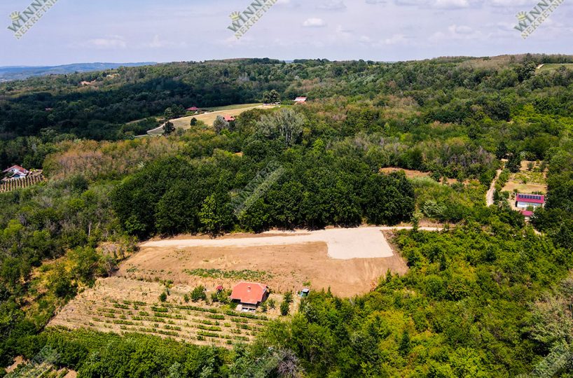 Prodaja Plac Svilajnac Bacica, 30ari, na brdu sa fatasticnim pogledom, ruza vetrova, ociscen plac, put do placa, agencija winner nekretnine, uknjizeno,