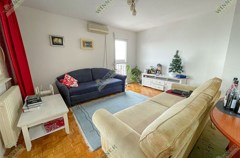 Izdavanje Stan Zemun Prvomajska, stara gradnja, uknjizeno, useljivo, agencija, winner nekretnine, namesten