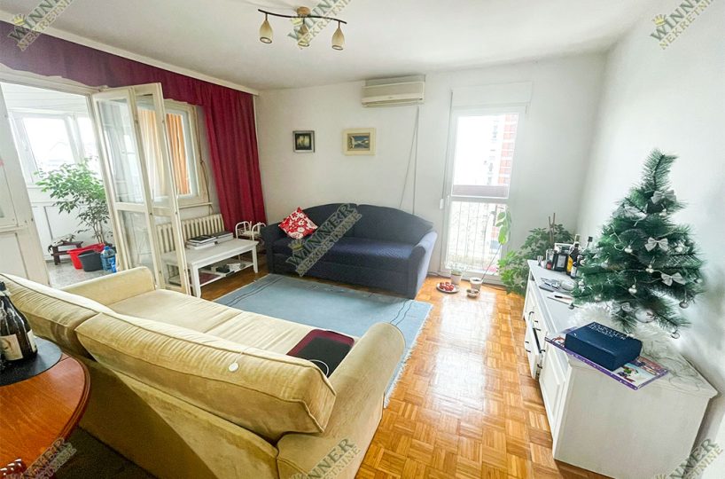 Izdavanje Stan Zemun Prvomajska, stara gradnja, uknjizeno, useljivo, agencija, winner nekretnine, namesten