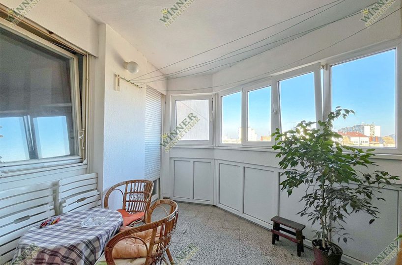 Izdavanje Stan Zemun Prvomajska, stara gradnja, uknjizeno, useljivo, agencija, winner nekretnine, namesten