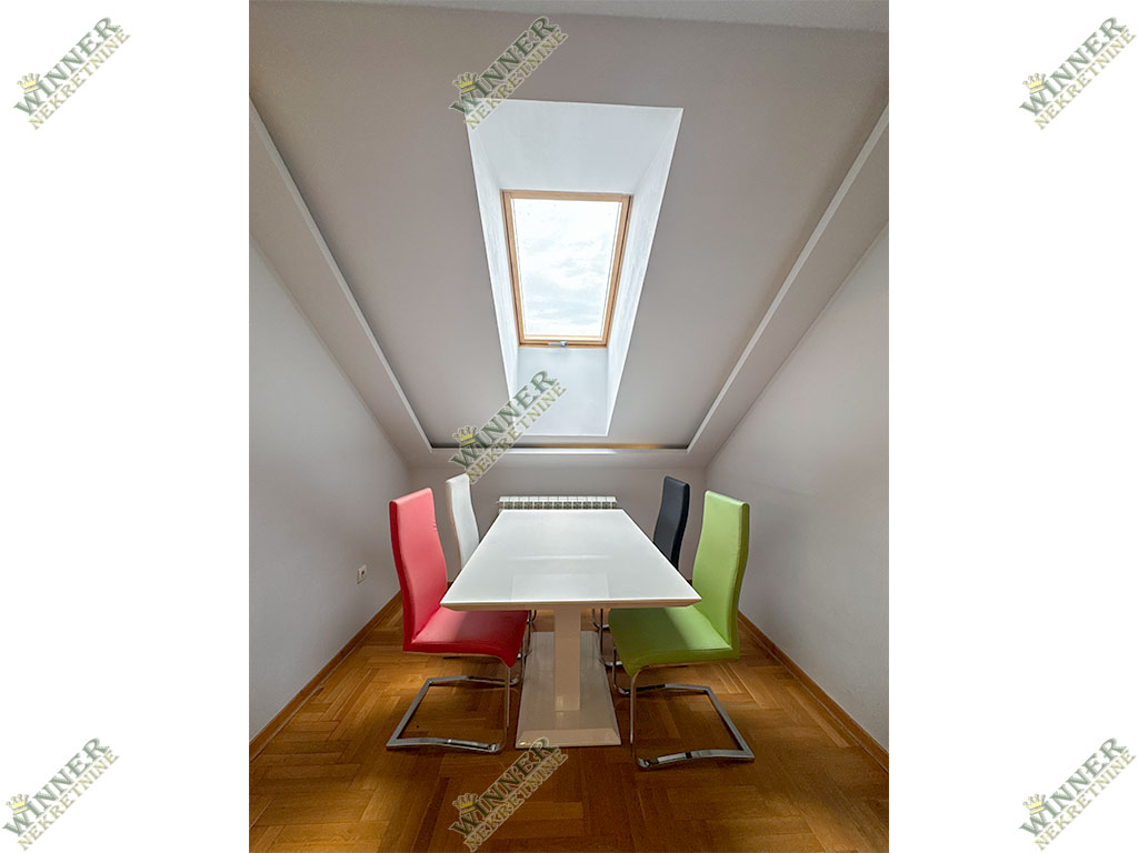 Izdavanje Stan Zeleznicka duplex, Zemun, naselje Save Kovacevic, novogradnja, agencija winner nekretnine,