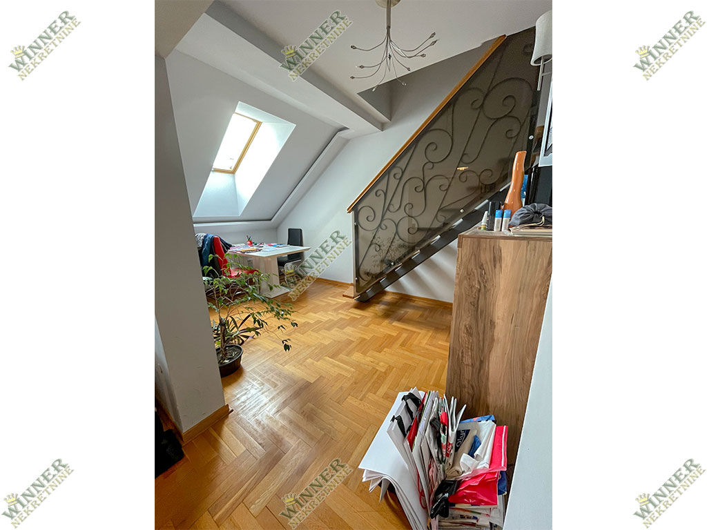 Prodaja Stan Zeleznicka duplex, Zemun, naselje Save Kovacevic, novogradnja, agencija winner nekretnine, parking, ostava, kancelarija, uknjizeno, odmah useljiv, porodican stan, namesten, sa stvarima.