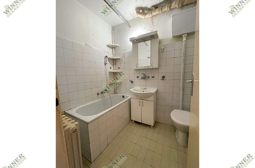 Prodaja Stan Zemun Backa Meandri, Sava Kovacevic, uknjiyeno, trosoban, renoviran, agencija winner nekretnine, centraln