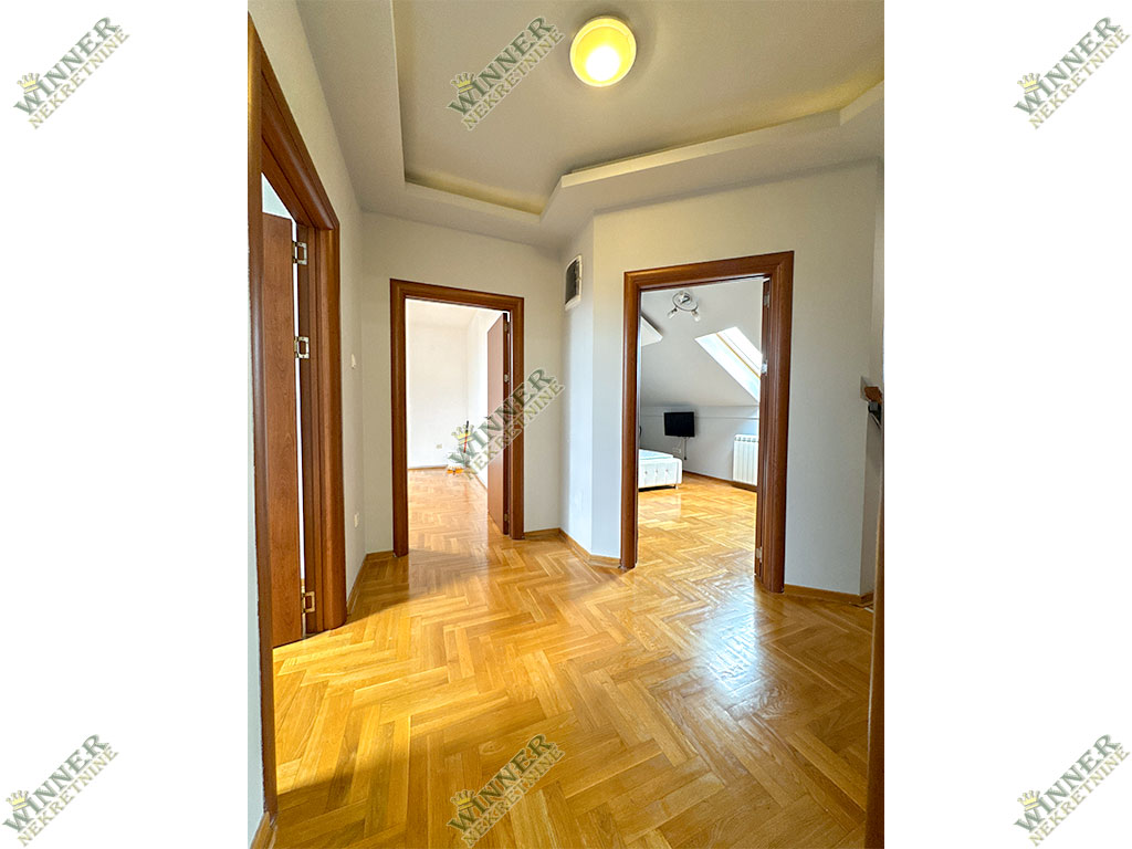 Izdavanje Stan Zeleznicka duplex, Zemun, naselje Save Kovacevic, novogradnja, agencija winner nekretnine,