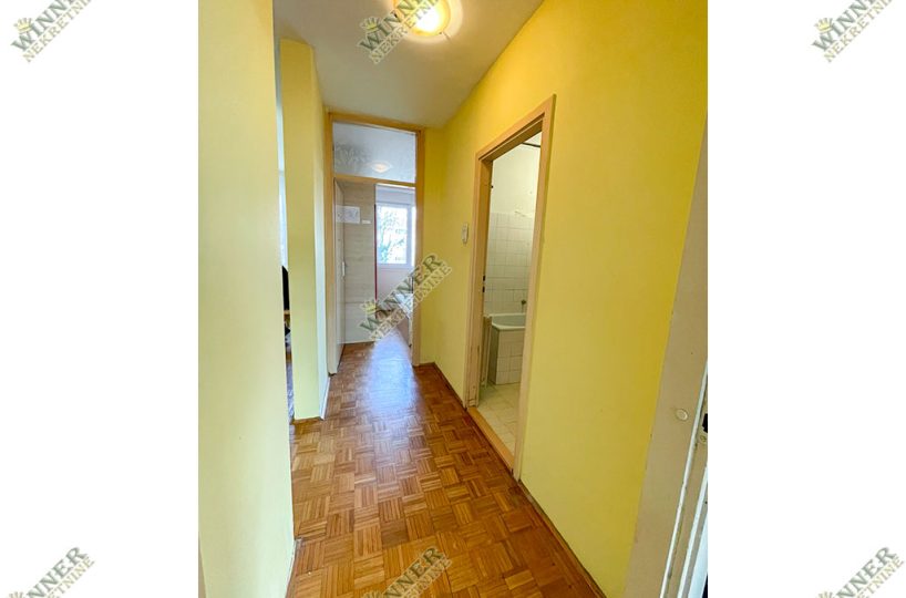 Prodaja Stan Zemun Backa Meandri, Sava Kovacevic, uknjiyeno, trosoban, renoviran, agencija winner nekretnine, centraln