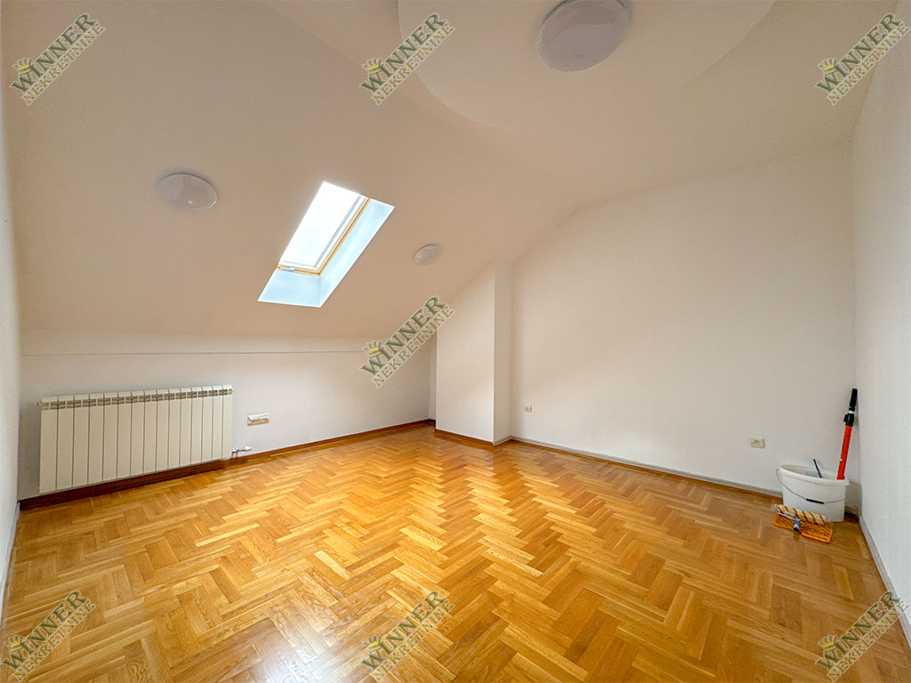 Izdavanje Stan Zeleznicka duplex, Zemun, naselje Save Kovacevic, novogradnja, agencija winner nekretnine,