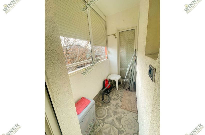 Prodaja Stan renoviran Zemun, naselje Kalvarija, useljivo, uknjizeno, agencija, winner nekretnine, namesten, kvalitetna gradnja, lux