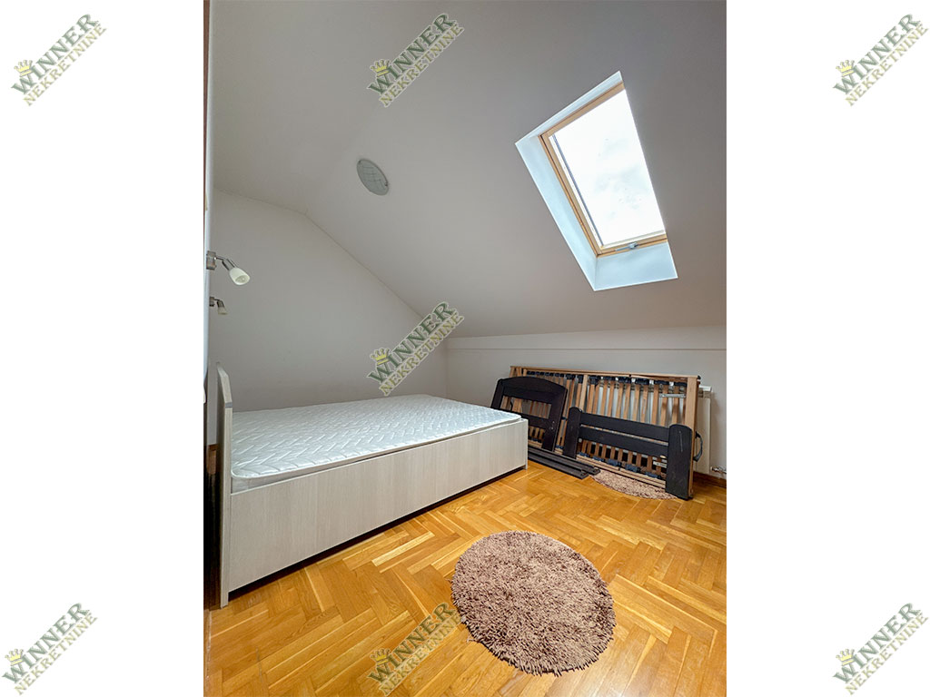 Izdavanje Stan Zeleznicka duplex, Zemun, naselje Save Kovacevic, novogradnja, agencija winner nekretnine,
