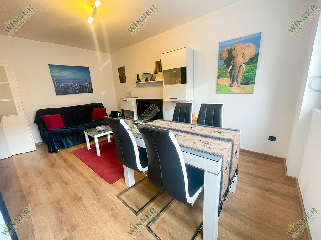 Prodaja Stan renoviran Zemun, naselje Kalvarija, useljivo, uknjizeno, agencija, winner nekretnine, namesten, kvalitetna gradnja, lux