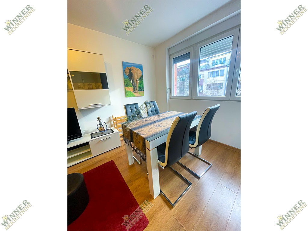 Prodaja Stan renoviran Zemun, naselje Kalvarija, useljivo, uknjizeno, agencija, winner nekretnine, namesten, kvalitetna gradnja, lux