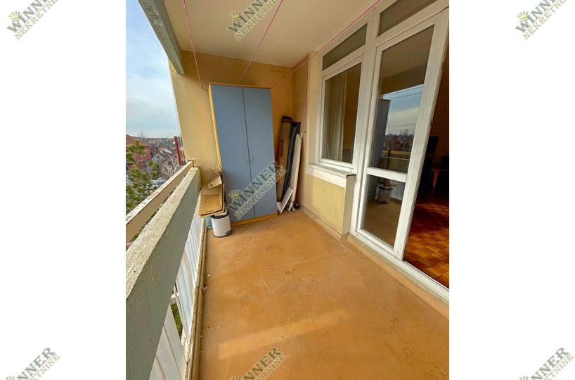 Prodaja Stan Zemun Backa Meandri, Sava Kovacevic, uknjiyeno, trosoban, renoviran, agencija winner nekretnine, centraln