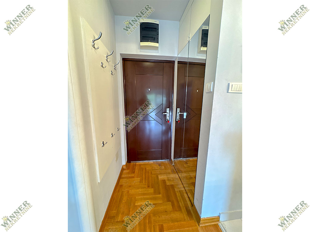 Izdavanje Stan Zeleznicka duplex, Zemun, naselje Save Kovacevic, novogradnja, agencija winner nekretnine,