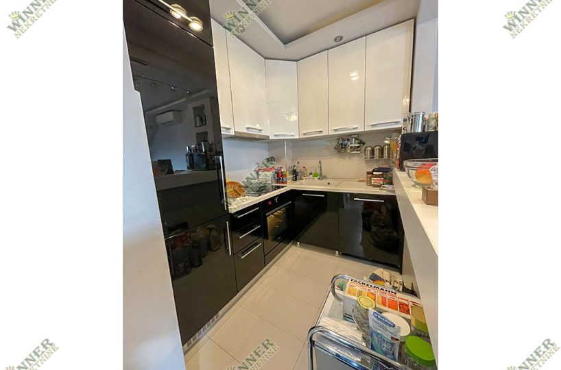 Prodaja Stan Zeleznicka duplex, Zemun, naselje Save Kovacevic, novogradnja, agencija winner nekretnine, parking, ostava, kancelarija, uknjizeno, odmah useljiv, porodican stan, namesten, sa stvarima.