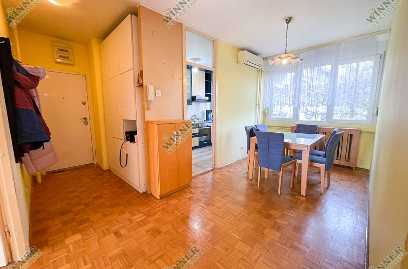 Prodaja Stan Zemun Backa Meandri, Sava Kovacevic, uknjiyeno, trosoban, renoviran, agencija winner nekretnine, centraln