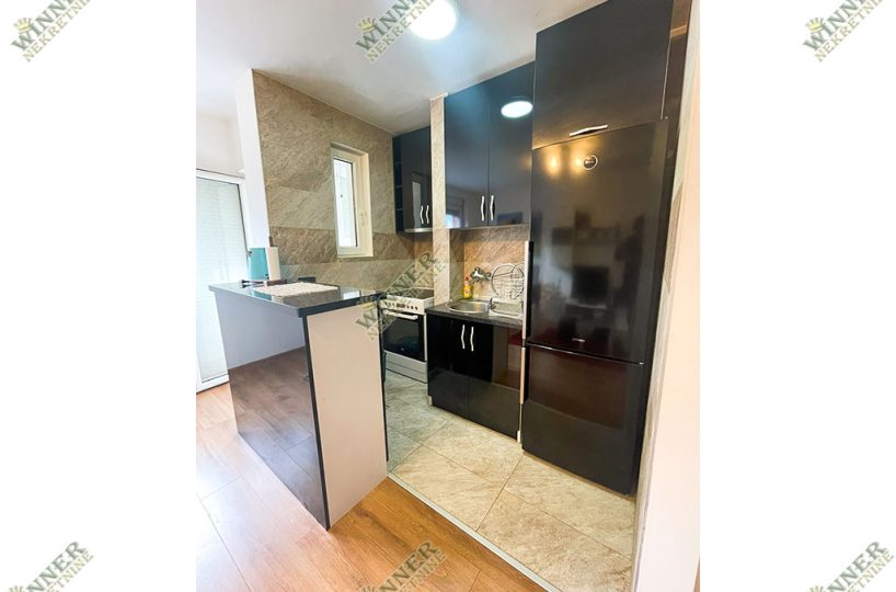 Prodaja Stan renoviran Zemun, naselje Kalvarija, useljivo, uknjizeno, agencija, winner nekretnine, namesten, kvalitetna gradnja, lux