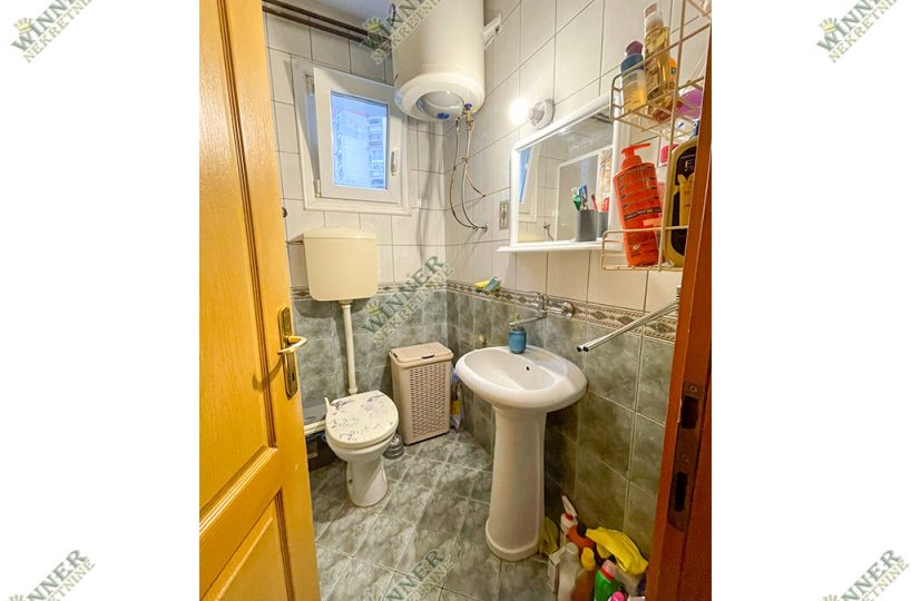 Prodaja stan 48m² 1.5 Zemun Sava Kovačevića – Gas, Terasa, Parking, agencija, winner nekretnine, ponu