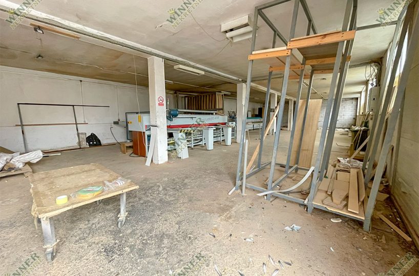 Izdaje se magacinski prostor – Zemu, naselje Meandri, ulica Zadrugarska, agencija, winner nekretnine, poslovni prostor,