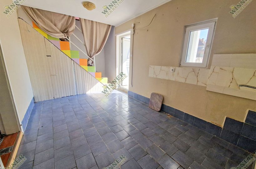 Zemun Gornji grad – renovirana kuća 148m², dvorište i garaža, Ulica Kaplarska, depozit, agenija, winner nekretnine