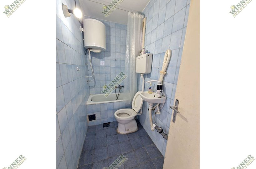 Zemun Gornji grad – renovirana kuća 148m², dvorište i garaža, Ulica Kaplarska, depozit, agenija, winner nekretnine