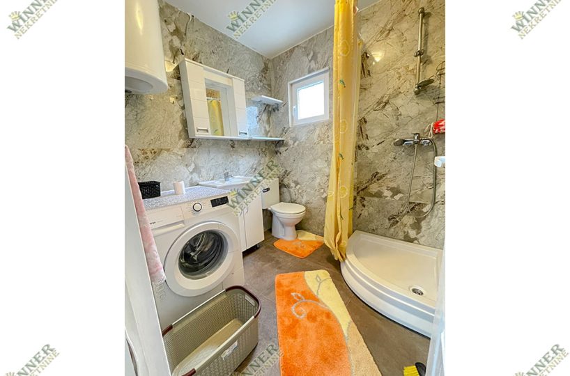 Namešten trosoban stan 54m² sa dvorištem - WINNER Nekretnine, kuca, izdavanje, useljivo, lux, zemun, gornji grad