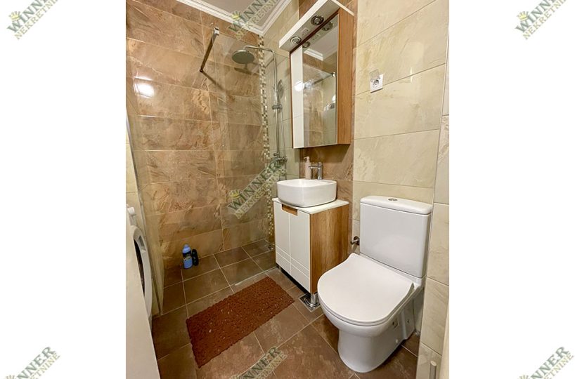 Kupatilo, Prodaja stana Zemun – Sava Kovačević, Terasa, renoviran, winner nekretnine, agencija, CG, uknjižen