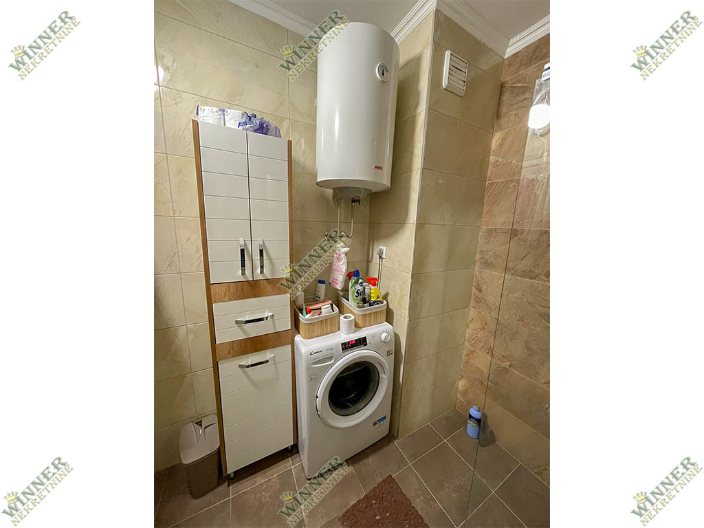 Kupatilo, Prodaja stana Zemun – Sava Kovačević, Terasa, renoviran, winner nekretnine, agencija, CG, uknjižen