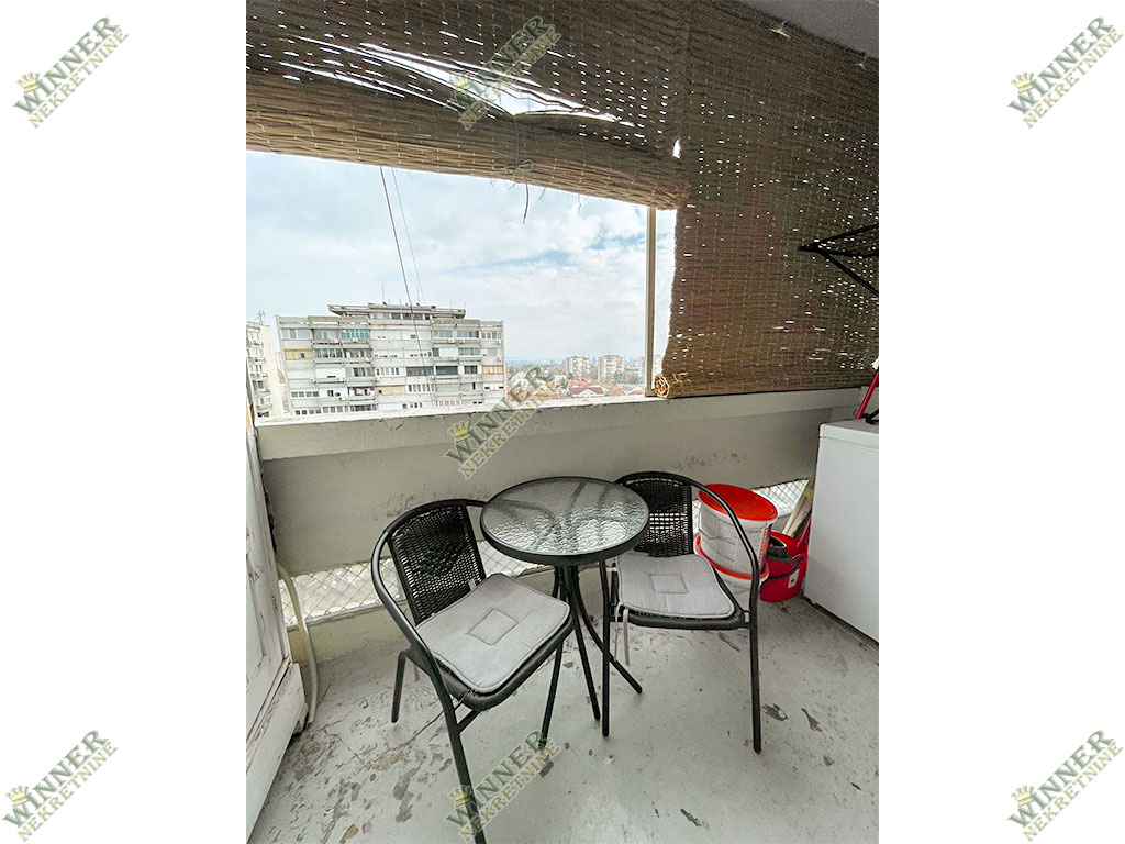 Terasa, Prodaja stana Zemun – Sava Kovačević, Terasa, renoviran, winner nekretnine, agencija, CG, uknjižen