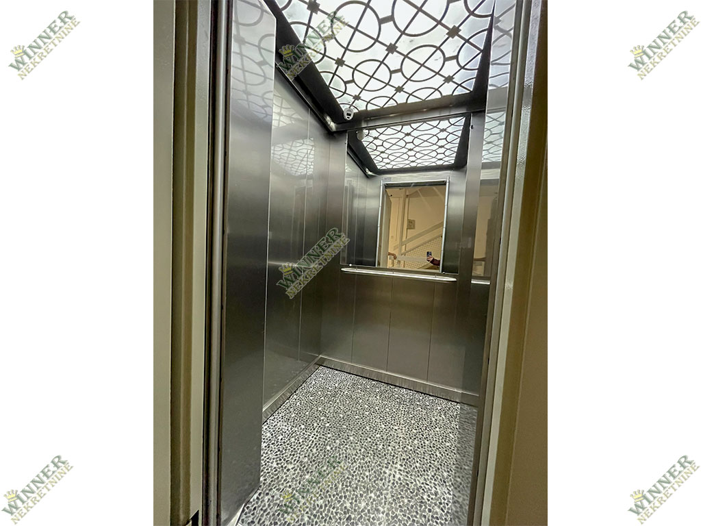 Teretni renovirani lifotvi, Prodaja stana Zemun – Sava Kovačević, Terasa, renoviran, winner nekretnine, agencija, CG, uknjižen