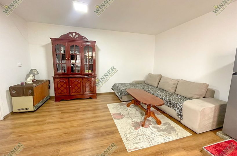 Namešten trosoban stan 54m² sa dvorištem - WINNER Nekretnine, kuca, izdavanje, useljivo, lux, zemun, gornji grad