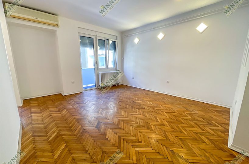 Izdaje se Stari grad – Gospodar Jovanova – Renoviran trosoban stan polunamešten stan, agencija, winner nekretnine