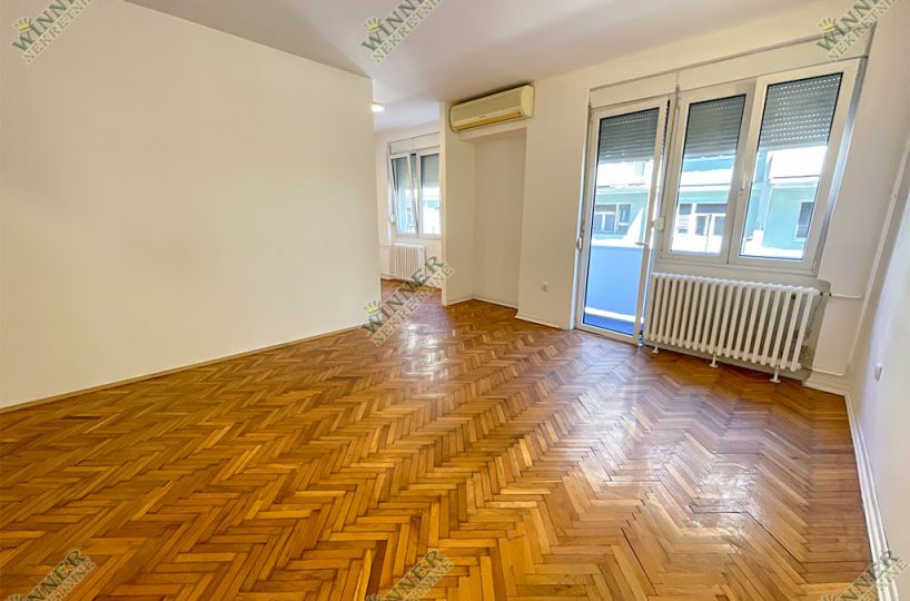 Izdaje se Stari grad – Gospodar Jovanova – Renoviran trosoban stan polunamešten stan, agencija, winner nekretnine