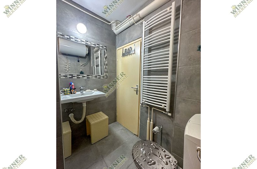 Prodaja stana Zemun – Sava Kovačević, 47m2, kompletno renoviran, agencija, winner nekretnine,